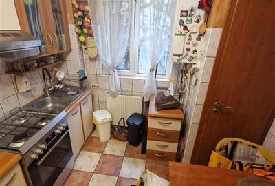 Apartament cu 4 camere decomandat în Circumvalațiunii - 2