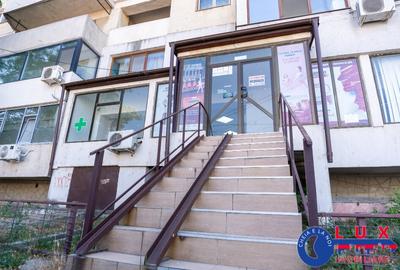 ID 8258 DE INCHIRIAT Spa?iu comercial Str Victoriei - 3