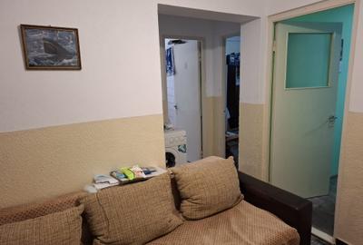 Piata Tomis Nord- 2 camere decomandate cf 2...doar cu cash - 2