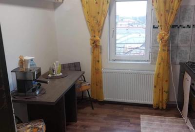 Garsonieră decomandată în 1 Decembrie - 2