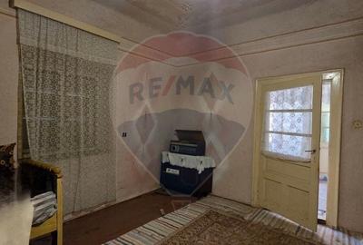 Casă cu 3 camere cu Teren 936 Mp în Socodor - 6