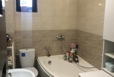 Apartament cu 3 camere semidecomandat în Central - 4