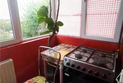 Inchiriez apartament 3 camere, centrala gaz-Alfa - 12
