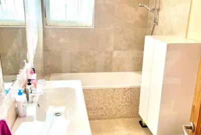 Apartament cu 3 camere semidecomandat în Europa - 3