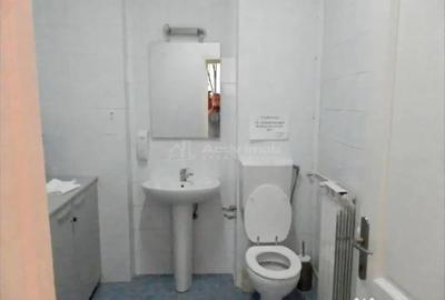 Casă cu 9 camere cu Teren 107 Mp în Moșilor - 4