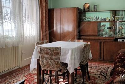 De vanzare apartament cu 3 camere zona Academia de Muzica - 2