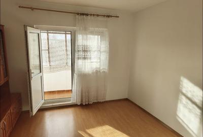 Apartament cu 2 camere decomandat în Central - 1