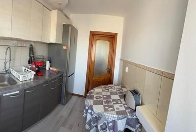 Apartament cu 3 camere semidecomandat în Central - 2