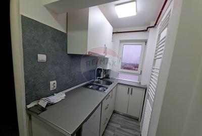 Apartament cu 1 camere de vanzare in zona 1 Mai - 5