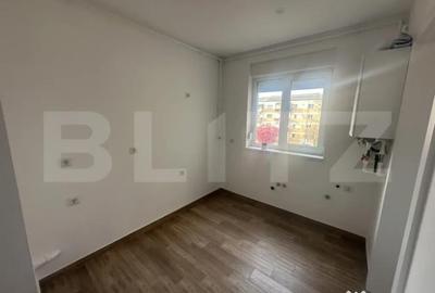 Apartament cu 3 camere semidecomandat în Careiului - 7