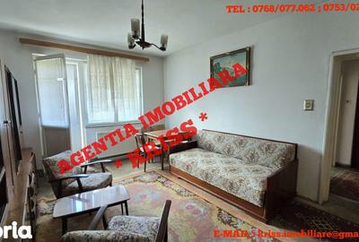 Apartament cu 3 camere semidecomandat în Trivale - 1