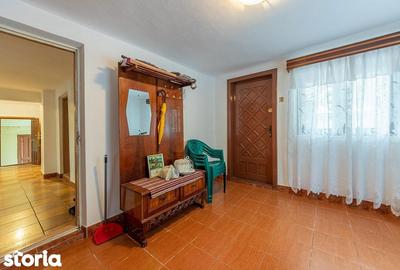 Casă cu 4 camere cu Teren 2450 Mp în Iedera - 3