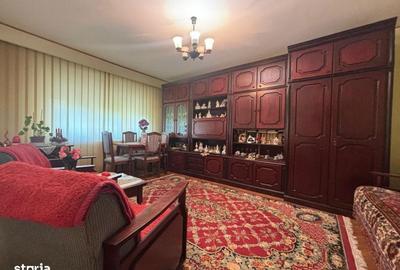 Apartament cu 4 camere decomandat în Republicii - 4