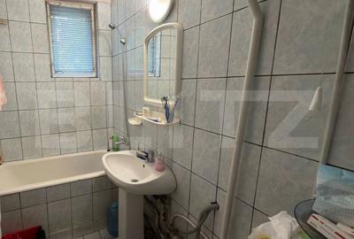 Apartament cu 3 camere semidecomandat în Calea București - 2