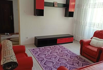 Apartament cu 3 camere decomandat în Exterior Vest - 1