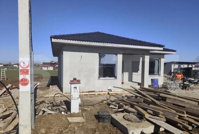 Casă cu 4 camere cu Teren 500 Mp în Central - 4