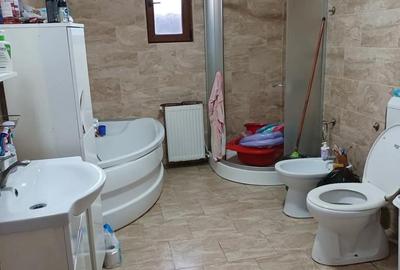 Casă cu 5 camere în Central - 3