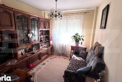 Apartament cu 4 camere decomandat în Central - 3