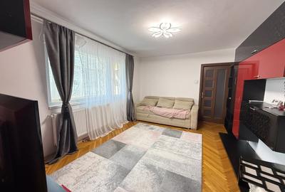 Apartament cu 3 camere semidecomandat, mobilat în Gheorghe Lazăr - 1