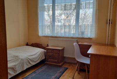 Apartament cu 3 camere semidecomandat, mobilat în Titan - 24