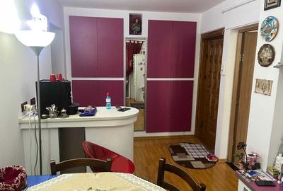 Apartament cu 2 camere decomandat în Central - 2