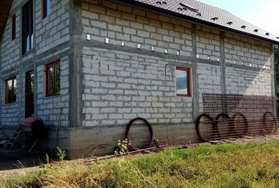 Casă cu 6 camere în Voinești - 1