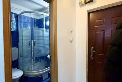 Garsoniera cu centrala proprie, langa Parc si Spital; 10  min metrou - 7