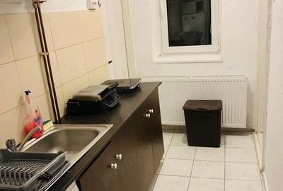 Garsonieră decomandată în Complex Studențesc