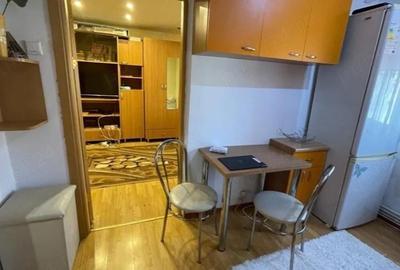 Garsonieră decomandată în Central - 7