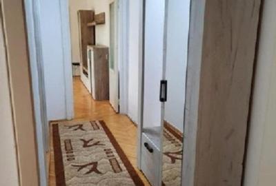 Apartament cu 3 camere semidecomandat, mobilat în Complex Studențesc - 2