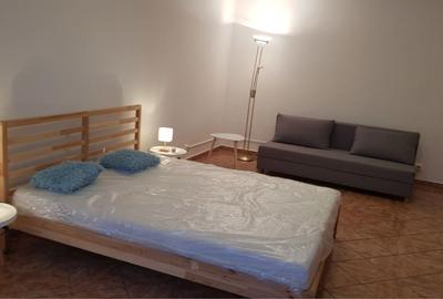 Garsonieră decomandată în Central - 3