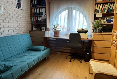 Casă cu 6 camere cu Teren 1200 Mp în Central - 9