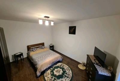 Casă cu 7 camere cu Teren 1300 Mp în Cristian - 4