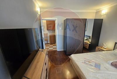 Apartament cu 3 camere decomandat, mobilat în Stadion