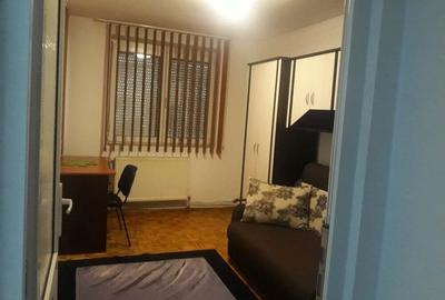 Dau in chirie apartament 3 camere zona spital judetean-piata Somes Satu Mare - 2