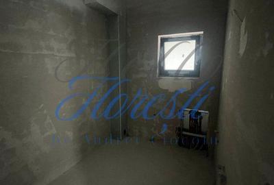 Casă cu 3 camere cu Canalizare în Dâmbul Rotund - 10