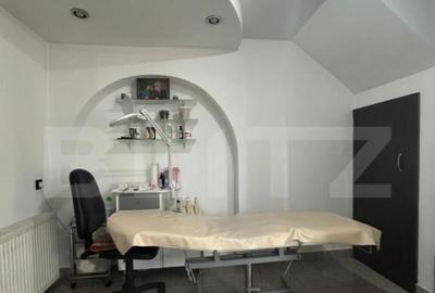 Apartament cu 5 camere decomandat în Central - 8