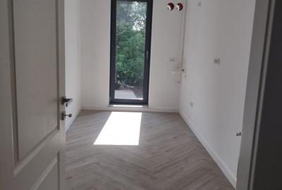Apartament cu 2 camere decomandat în P-ța Muncii - 7