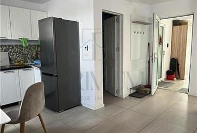 Apartament cu 3 camere decomandat, mobilat în Aeroport