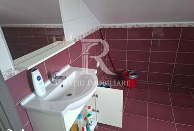 Apartament cu 3 camere în Central - 2