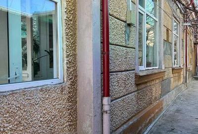 Casă cu 4 camere cu Teren 135 Mp în Central - 3