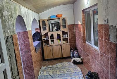 Casă cu Teren 760 Mp în Central - 2