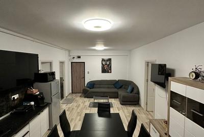 Apartament cu 3 camere semidecomandat în Nord - 2