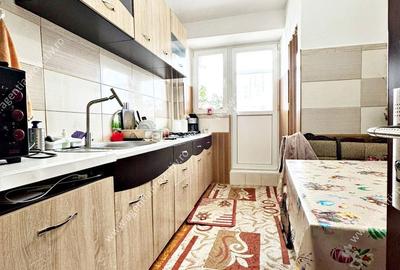 Apartament cu 2 camere decomandat în Micro 17 - 7
