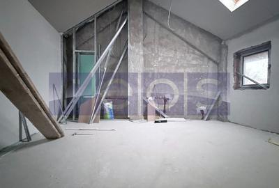 Apartament cu 4 camere în Jiului