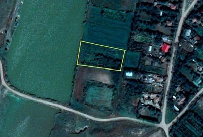 Teren INTRAVILAN cu deschidere la balta - 1