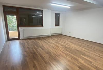 Casă individuală cu 7 camere cu Canalizare în Ultracentral - 13