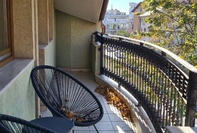 Apartament cu 4 camere decomandat în Trocadero - 11