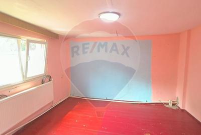 Casă cu 3 camere cu Canalizare în Nord-Est - 4