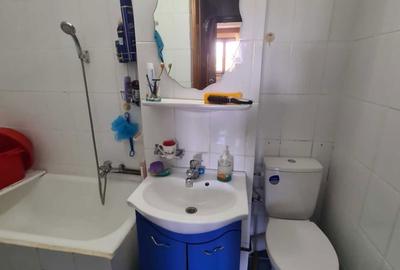 Apartament cu 3 camere decomandat în Hârșova - 4